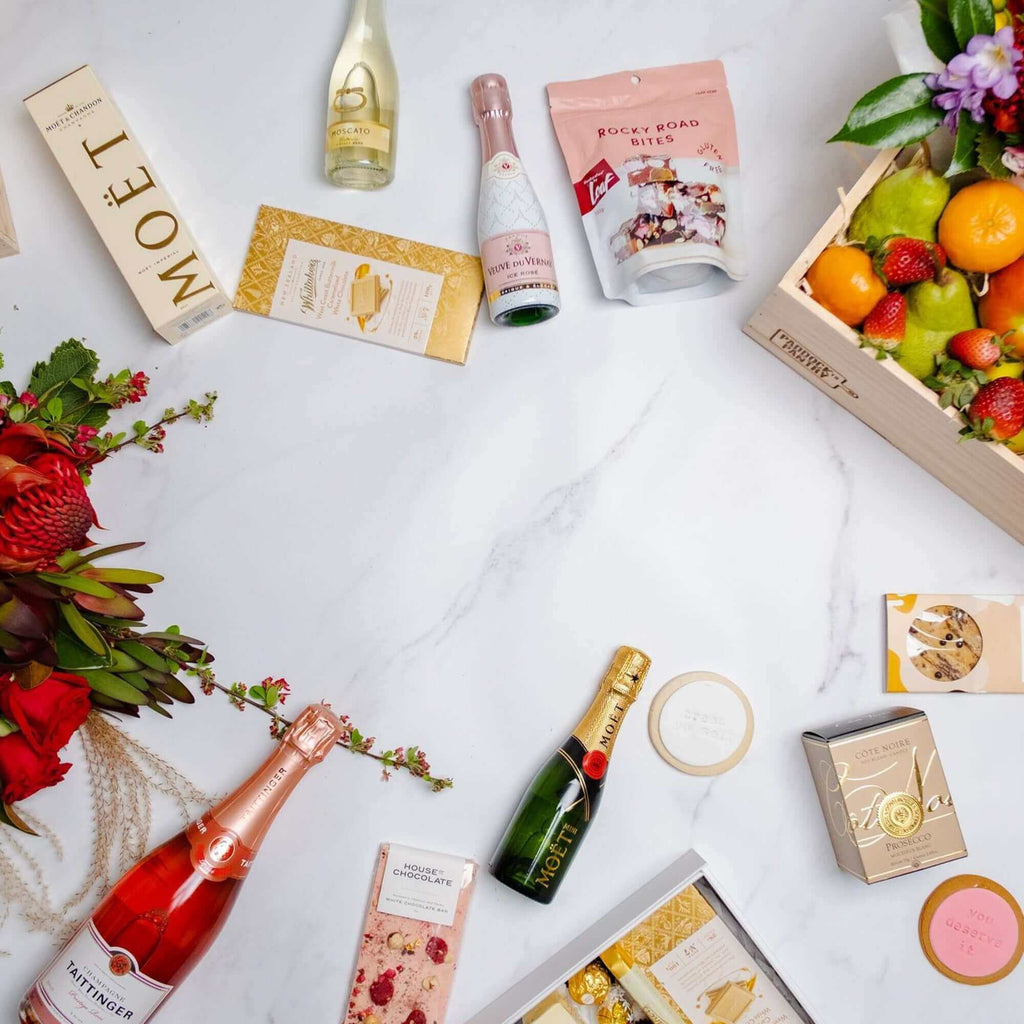 Backdrop FAQs-HOW LONG WILL MY ORDER TAKE TO ARRIVE?-CM Props &amp; Backdrops